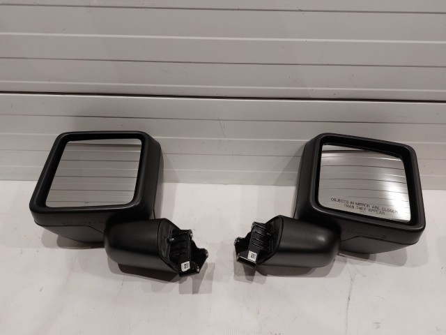 Exterior Mirrors Set